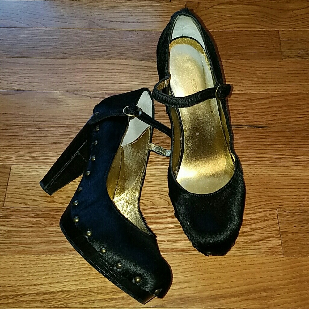 DKNY Pumps