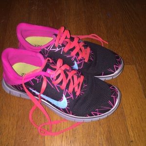 Nike frees size 8