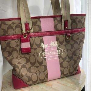 Coach Signature Tote