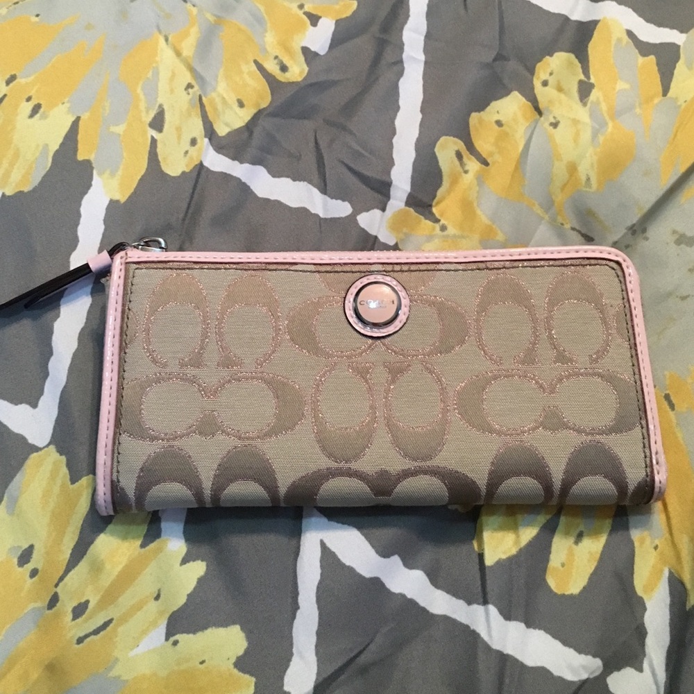 Coach wallet
