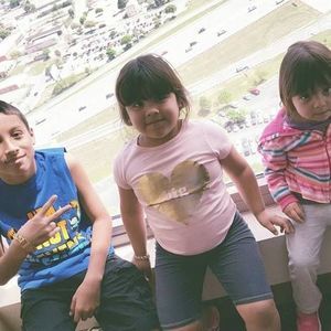 Meet your Posher, Jonathan n ivette