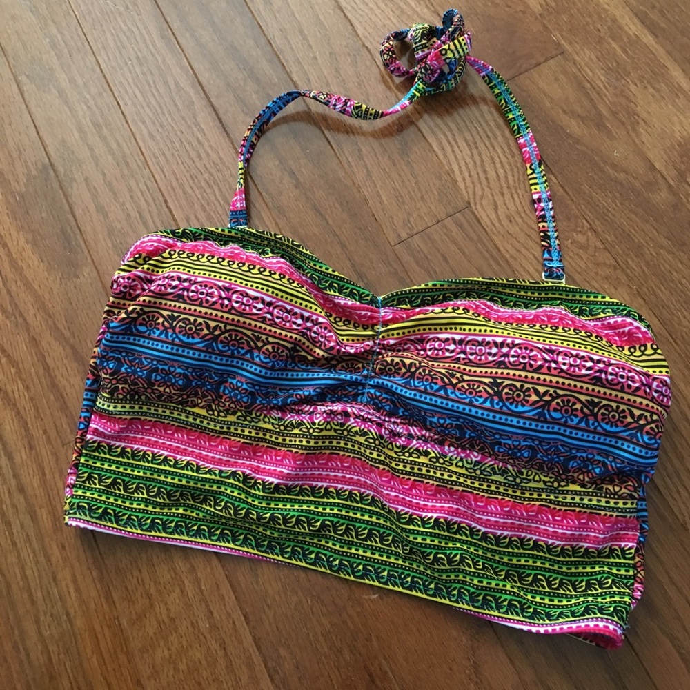 NWOT Bikini top