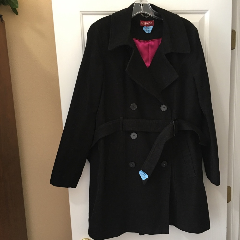 Coat🛍🎀🎊Price Drop🛍🎀🎊