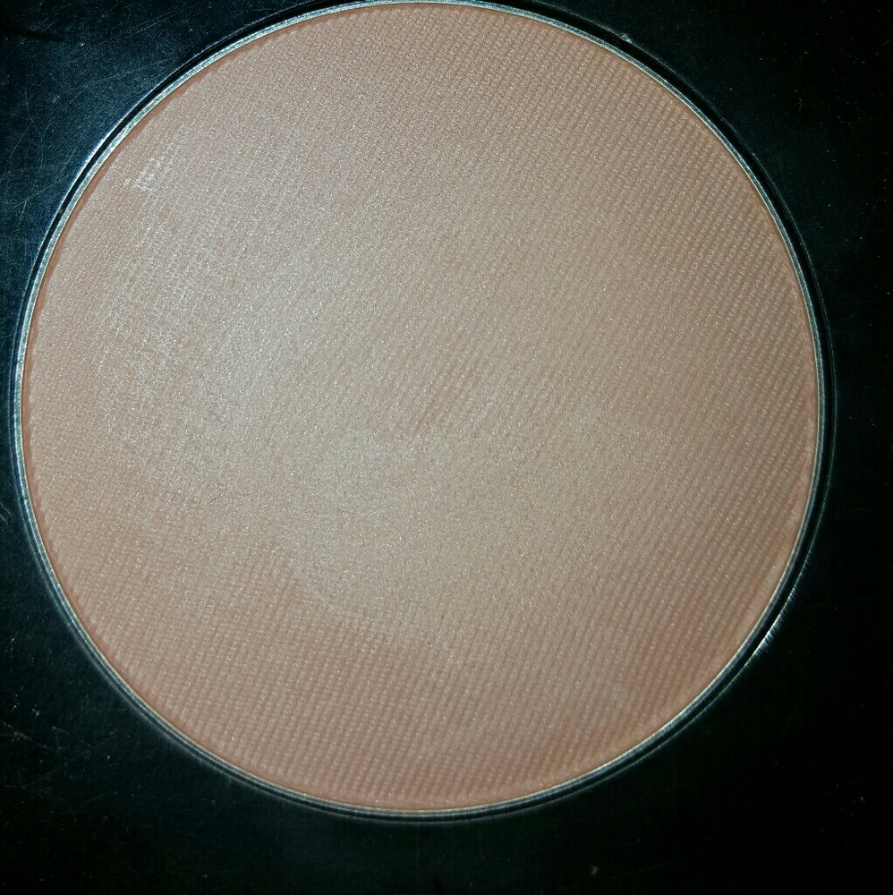 MAC COSMETICS POWDER BLUSH IN CANTALOUPE