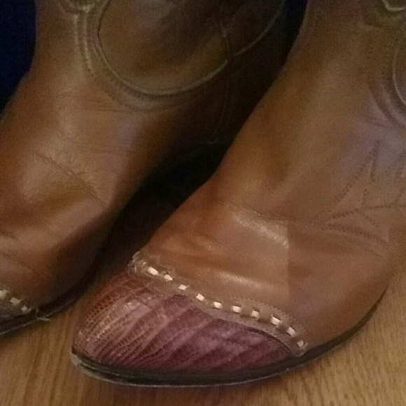 Tony lama ventige boots with dust bag - Picture 2 of 6