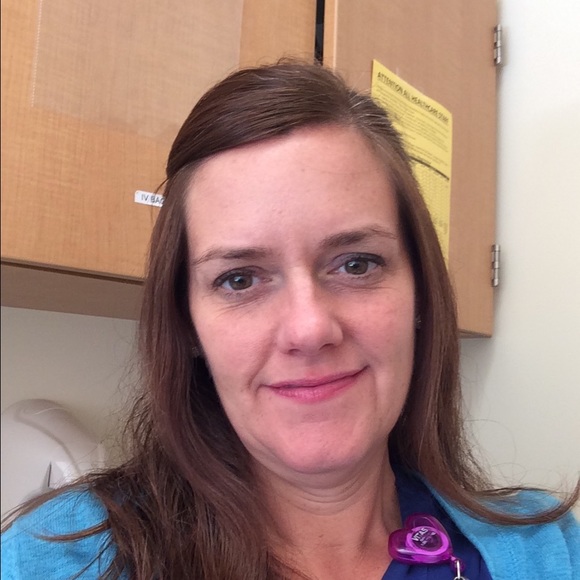 Meet your Posher, Erin - Picture 1 of 1