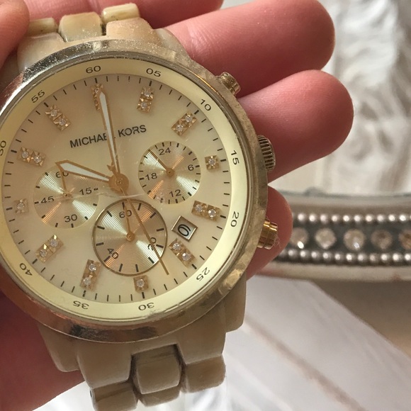 Michael Kors gold-tone stainless steel watch - Picture 2 of 3