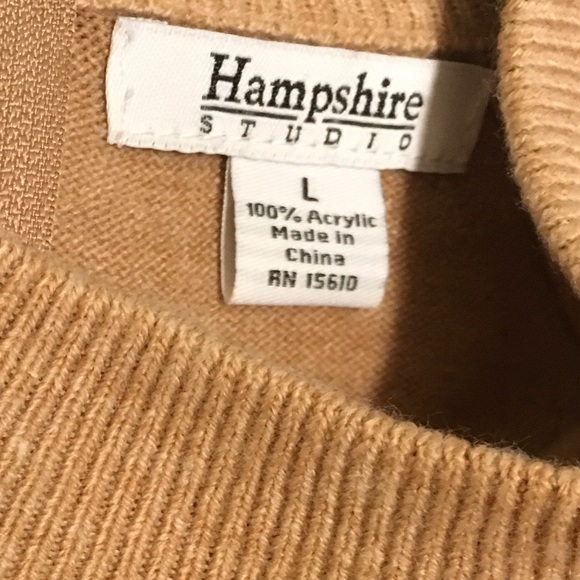 ❌❌SOLD❌❌ HAMPSHIRE STUDIO Crew Neck Sweater - Picture 2 of 3