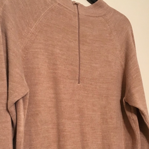 ❌❌SOLD❌❌ HAMPSHIRE STUDIO Crew Neck Sweater - Picture 3 of 3