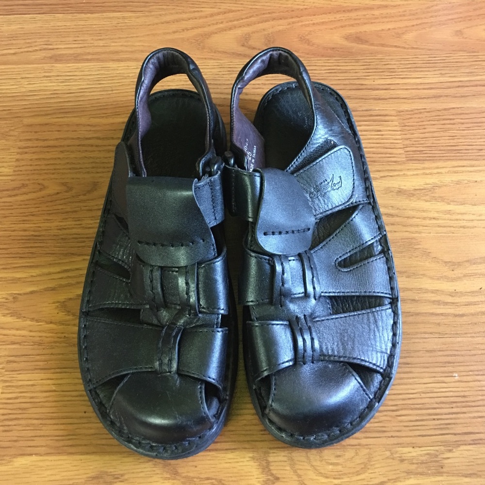 Men sandals Made in Taiwan.