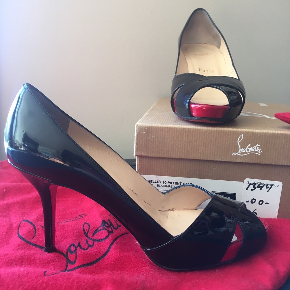 Peep toe black patent Louboutins size 6