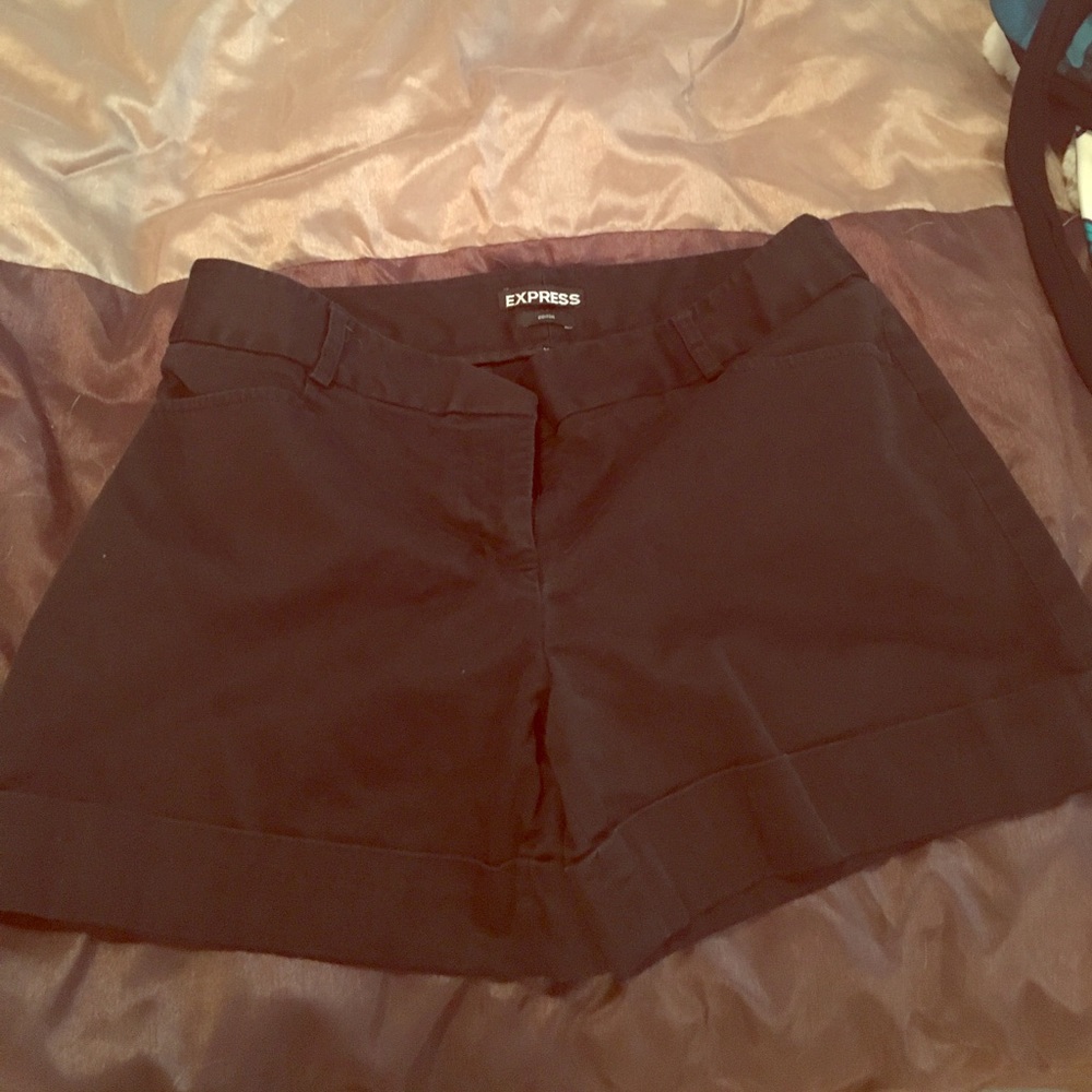 Express-Black editor shorts