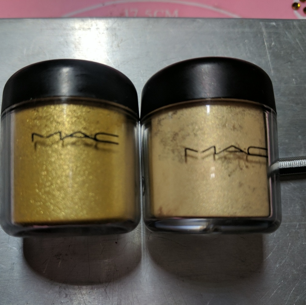 KNOW THE FAKE MAC PIGMENT!  ALL Mac pigments have