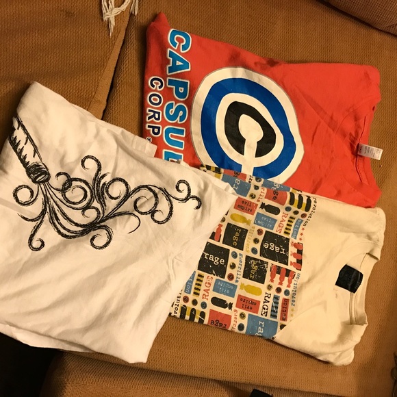 Lot of 7 shirts and 2 tanks - Picture 3 of 3
