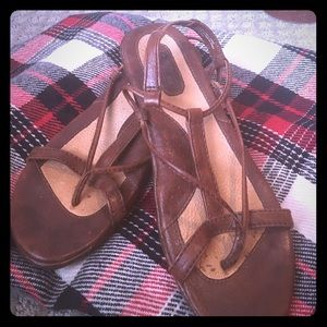 Born leather sandals