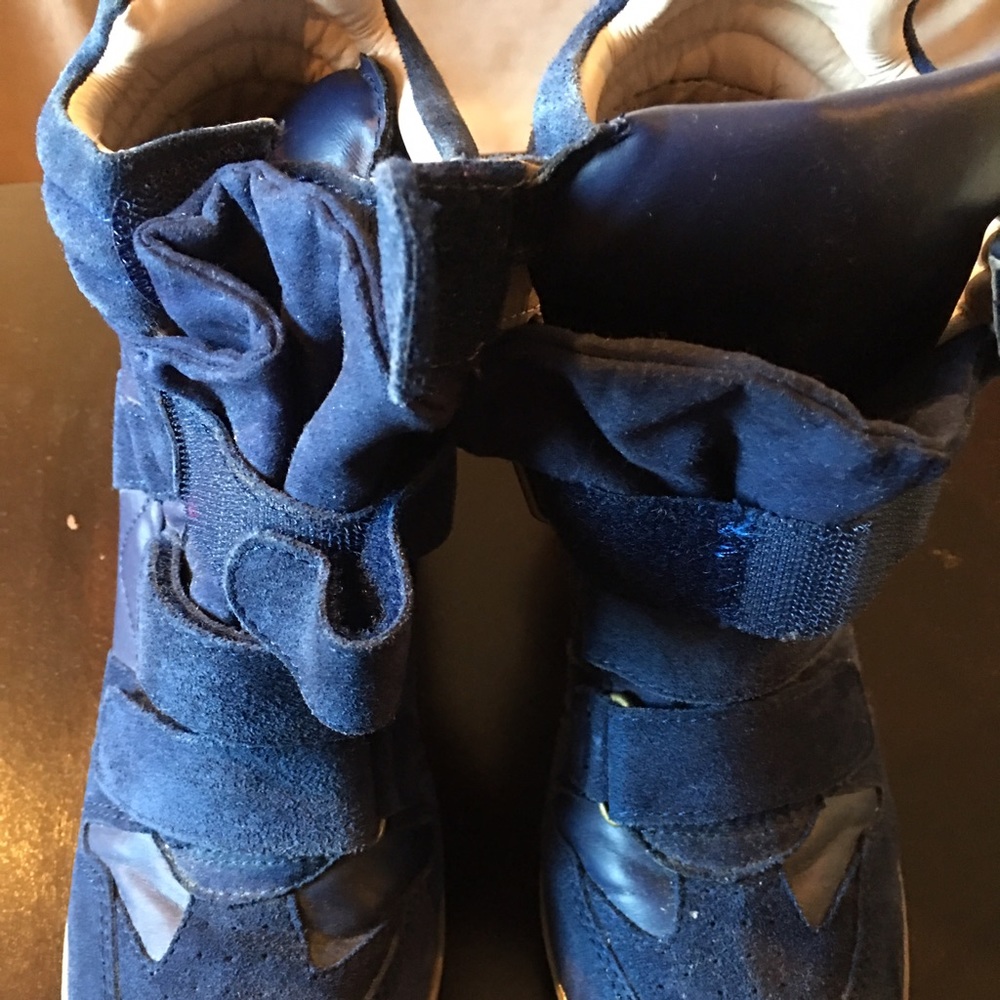 Women's platform sneakers