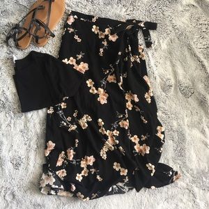 AE Floral wrap skirt