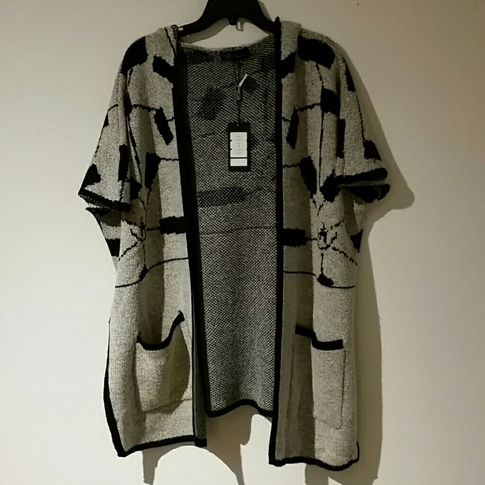 Gorgeous  Nicole Sabbattini hooded sweater