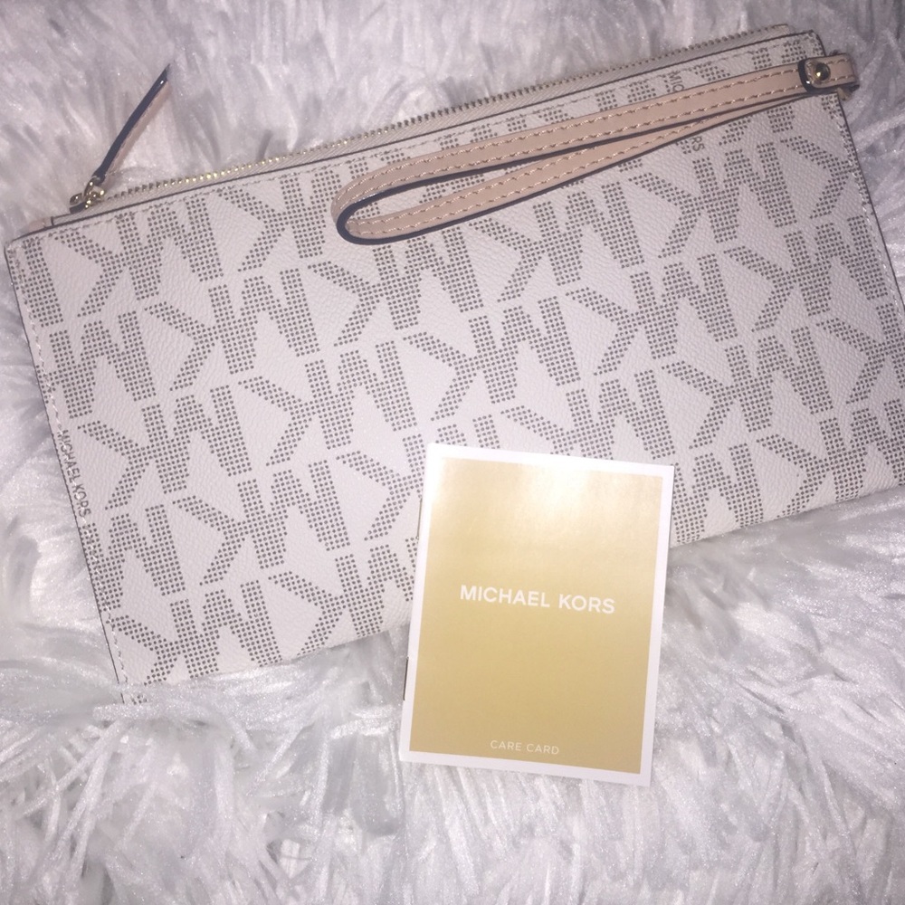 MK™ Signature Wristlet/Clutch - Picture 2 of 3