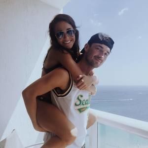 Meet your Posher, Farah