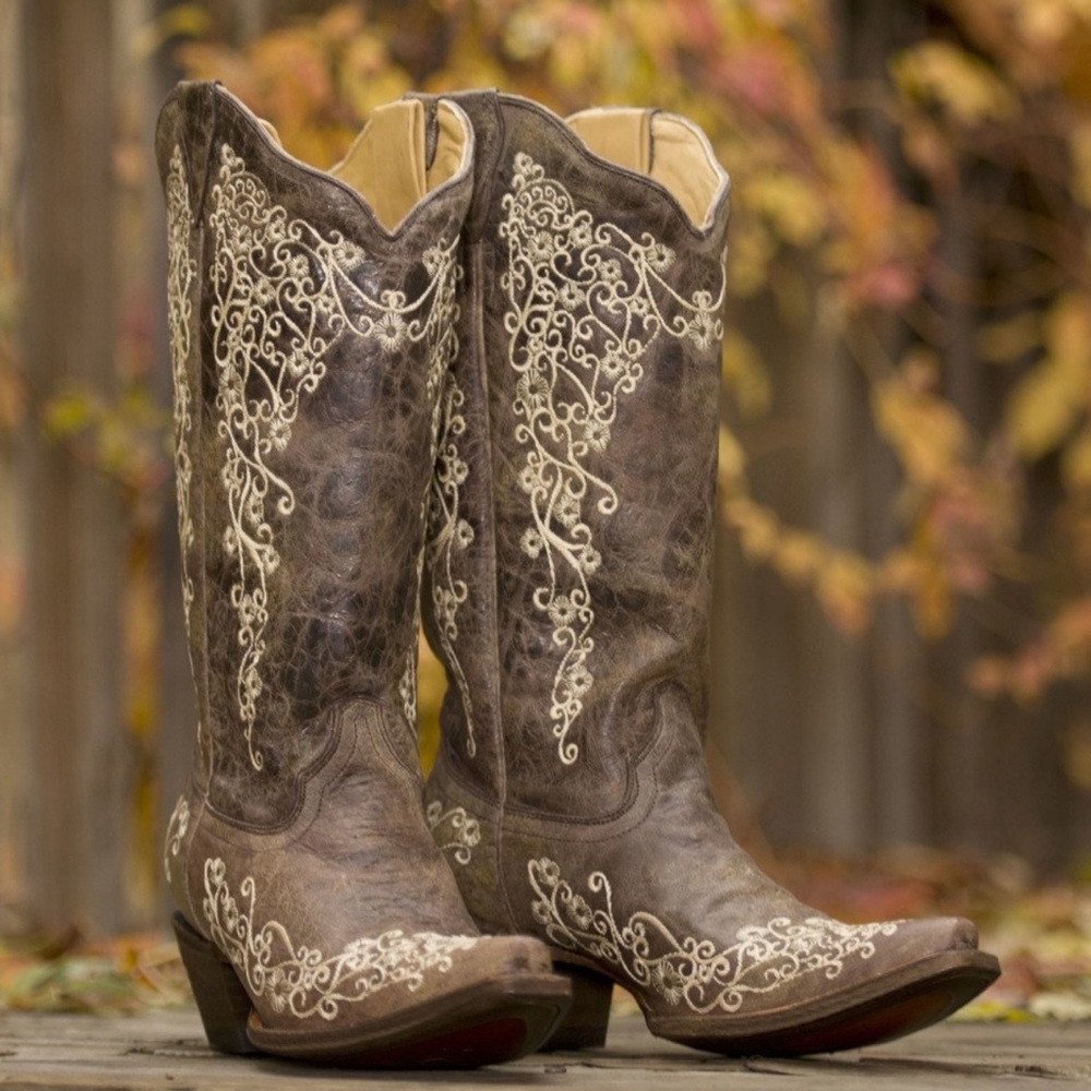 SOLD Corral boots