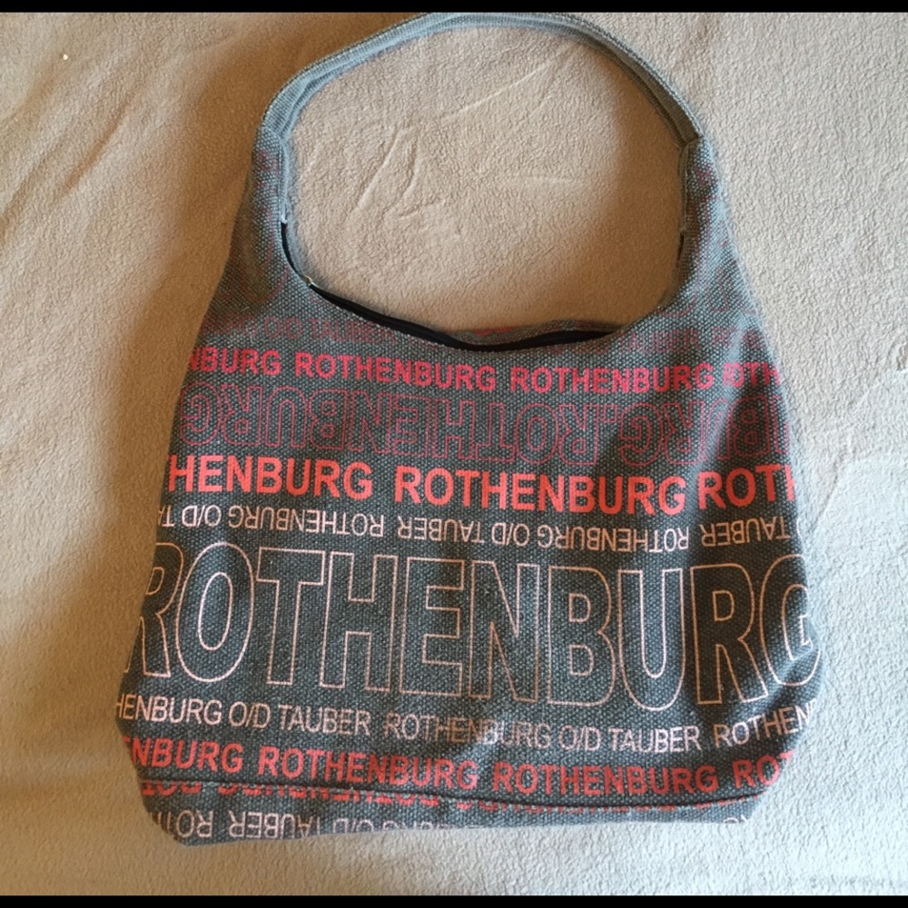 ✨🔴BOGO✨✨essential Tote Bag