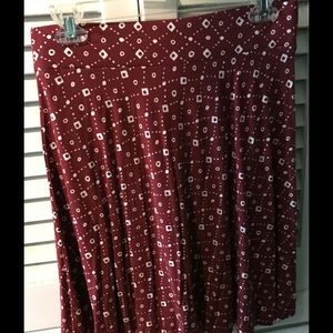 Loft red print, knit skirt