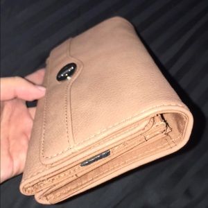 Beige/Tan Wallet
