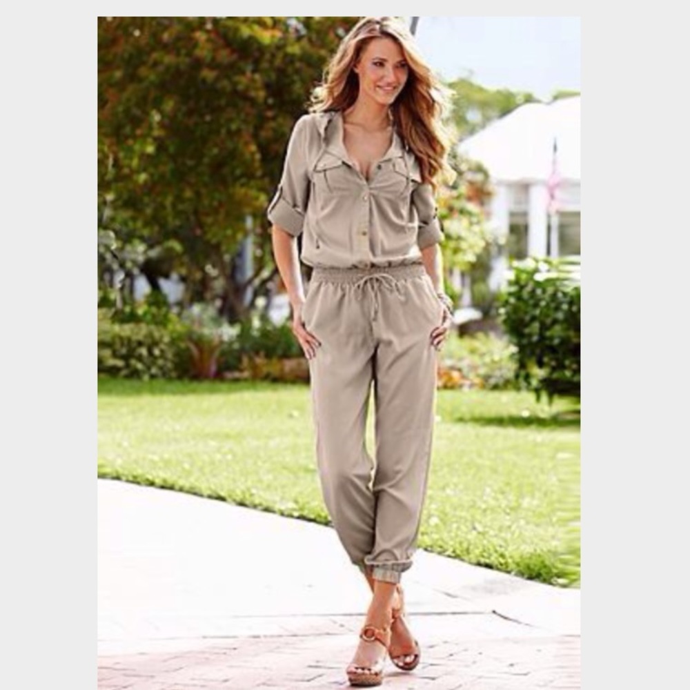 PERFECT FOR SPRING! Beautiful light jumpsuit M8/10
