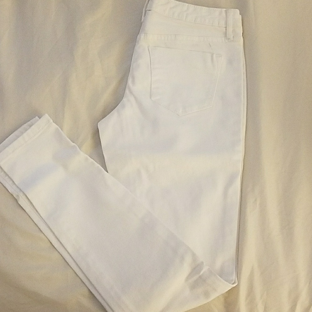 Midrise white denim legging