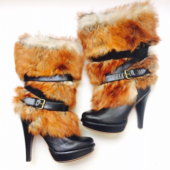 UGG Genuine Fur Boots - Picture 1 of 4
