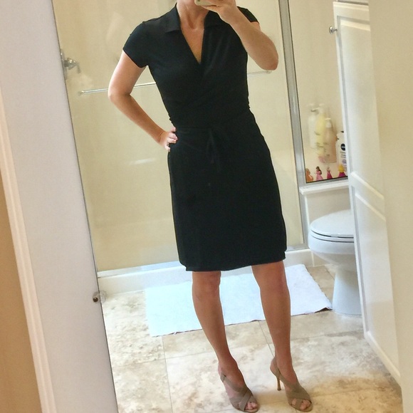 J. McLaughlin Dresses & Skirts - J. McLaughlin Black Cap Sleeve FauxWrap Lila Dress