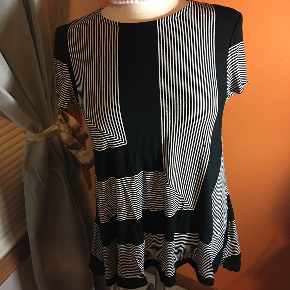 NWT top by cable &gauge