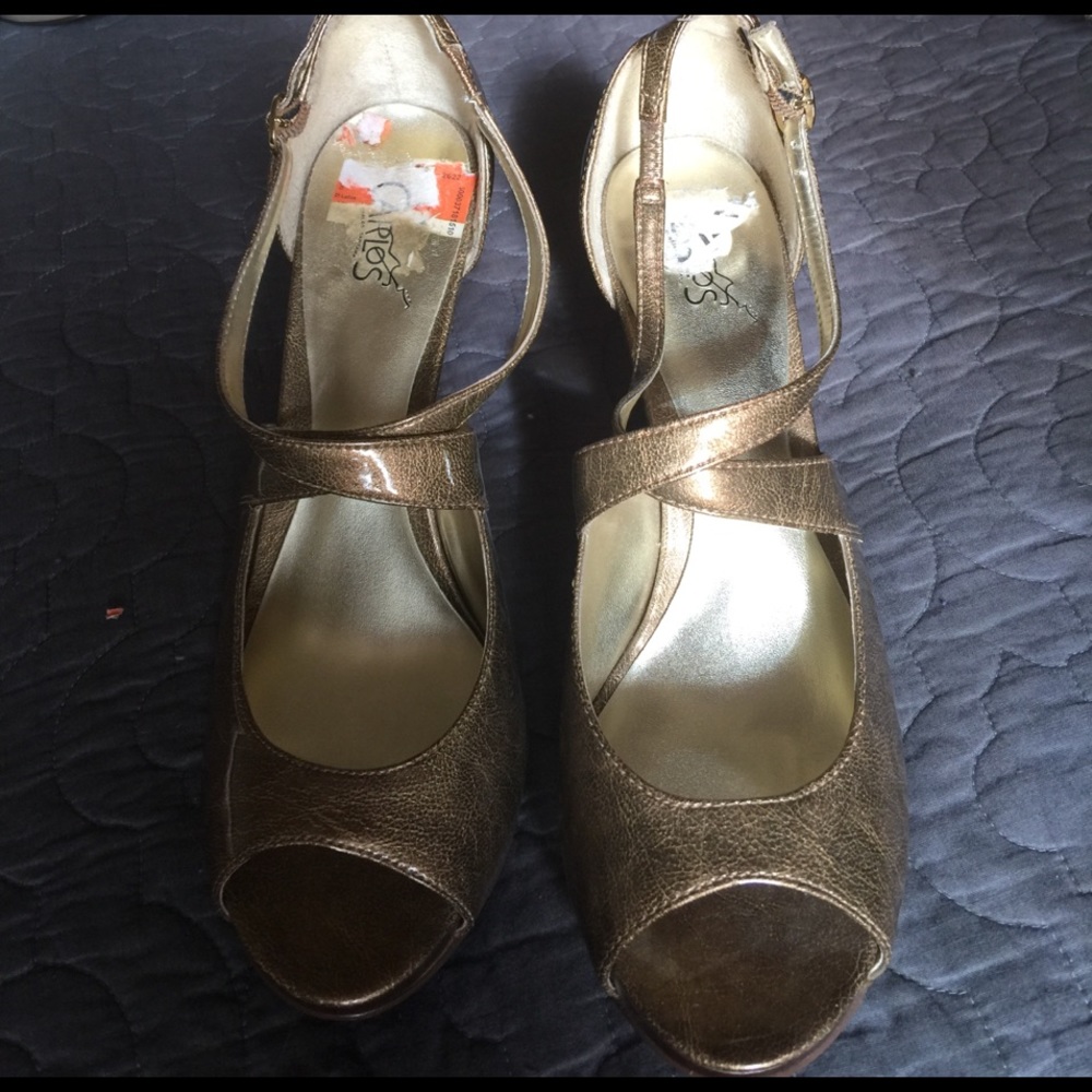 Carlos heels