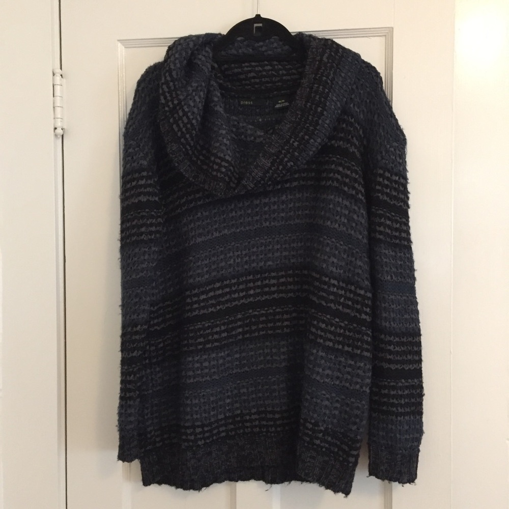 Chunky black and grey oversized sweater