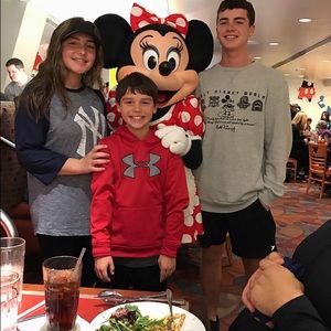 Meet your Posher, Alison