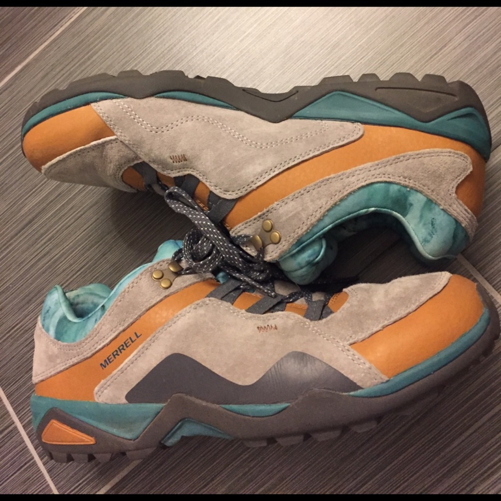 Merrel select grip hiking shoes.