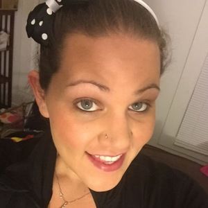 Meet your Posher, Cassandra