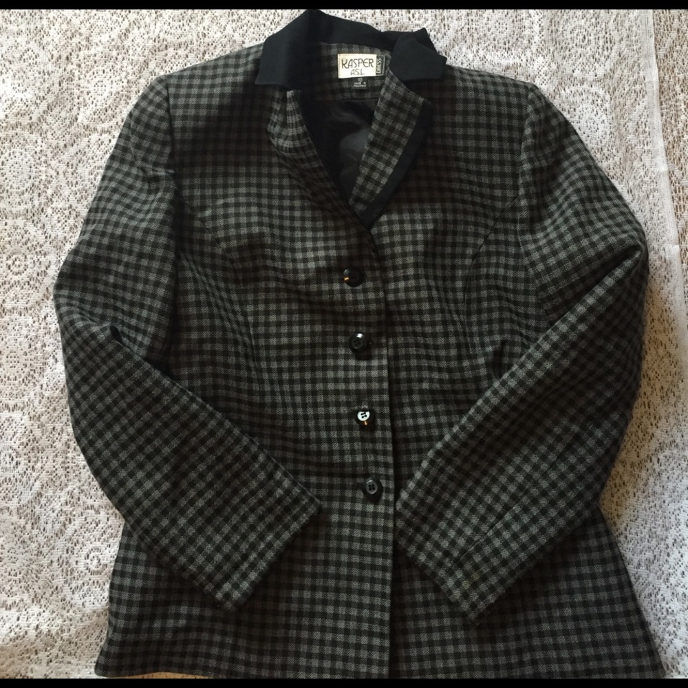 Checked Blazer, Contrast Collar, Great Condition!