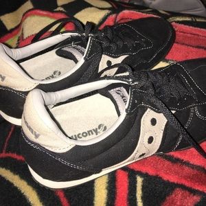 Womens saucony shoes