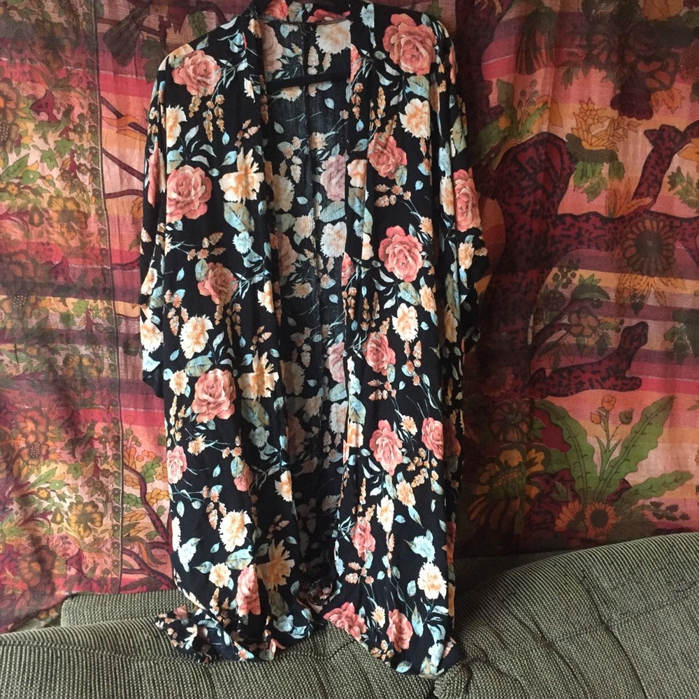 Kimono- vintage floral print