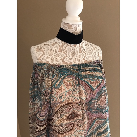 Off the shoulder paisley print dress - Picture 5 of 5