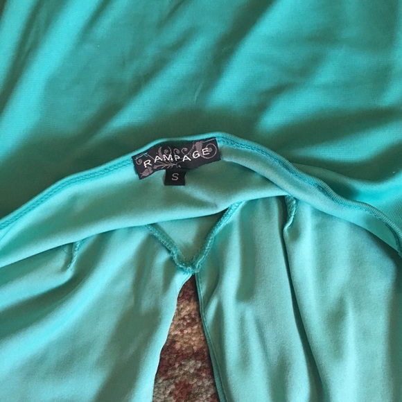 Beaded halter top - Picture 4 of 4