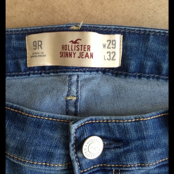 NWOT Hollister skinny jeans - Picture 2 of 3