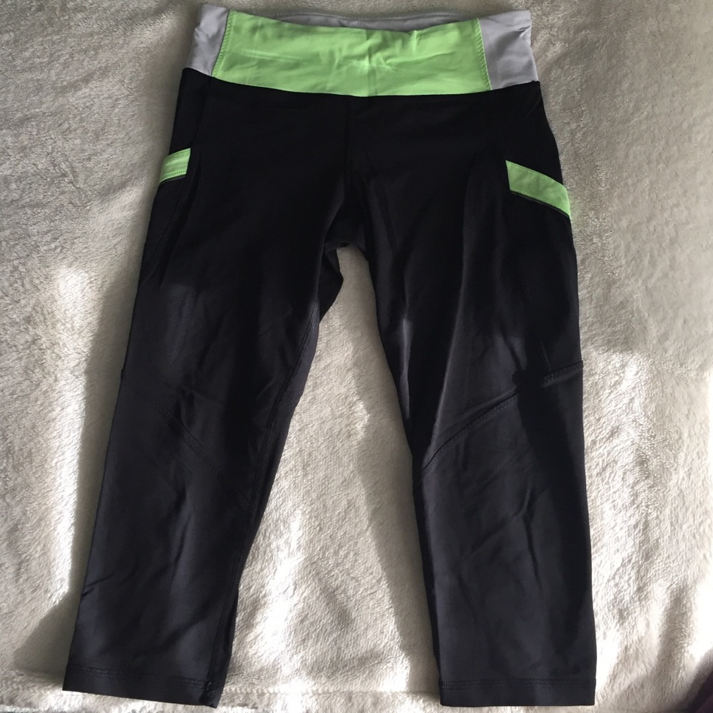 Lululemon crops