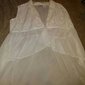 Sleeveless Lace Cardigan