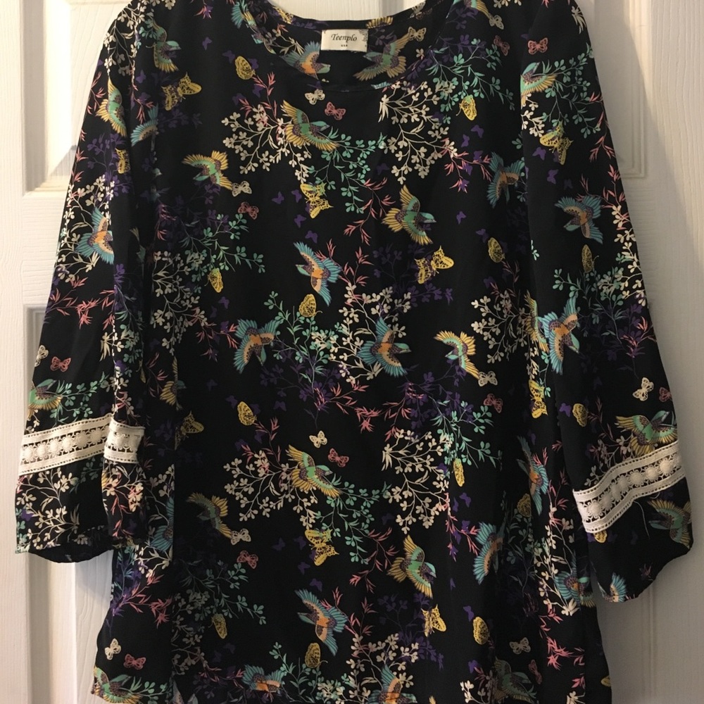Beautiful Blouse bell black floral anthropologie