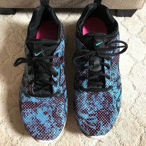 Barely worn Nike Kaishi 2.0- size 10