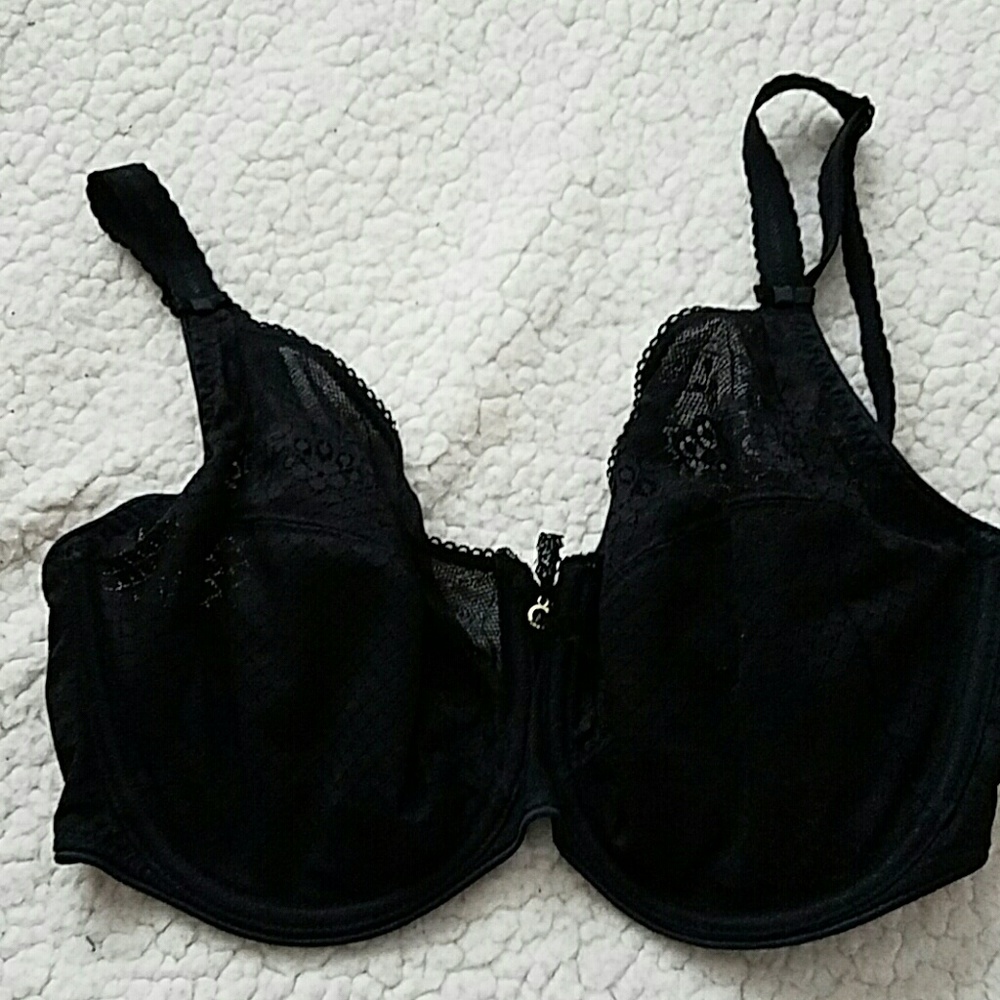 Chantelle bra