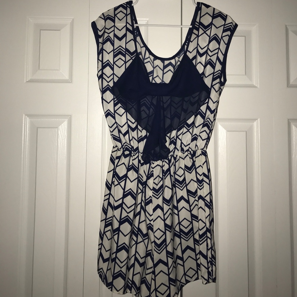 Romper - Picture 2 of 3
